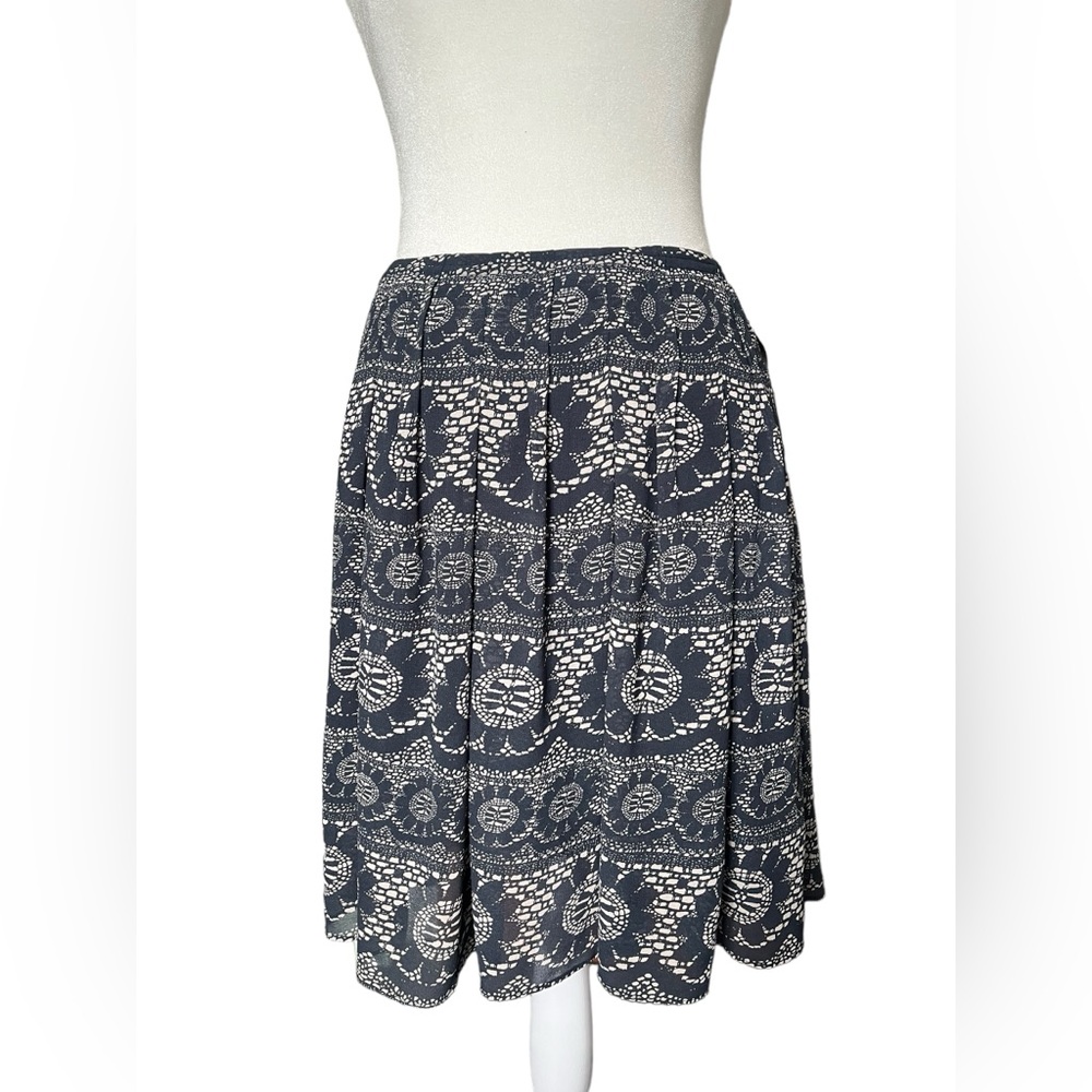 Gap Navy Blue Floral Midi Pattern Lined Pleated Skirt - Size 4